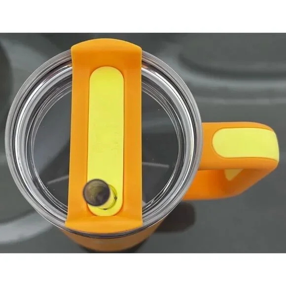 LIMITED EDITION Stanley Quencher H2.0 FlowState Tumbler 30oz, MARIGOLD - Picture 3 of 4